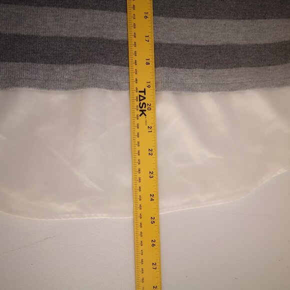 Tommy Hilfiger Ladies Size Medium Light & Dark Grey Striped Fooler Sweater - Picture 10 of 10